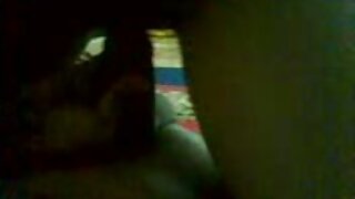 Володарка пухирчастої попки Валентина Наппі скаче на супер сильному члені порно відео безкоштовне зверху