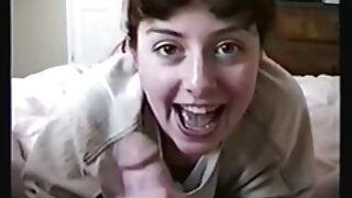 Солодка і відео порно безкоштовно чуттєва азіатка на дивані мастурбує